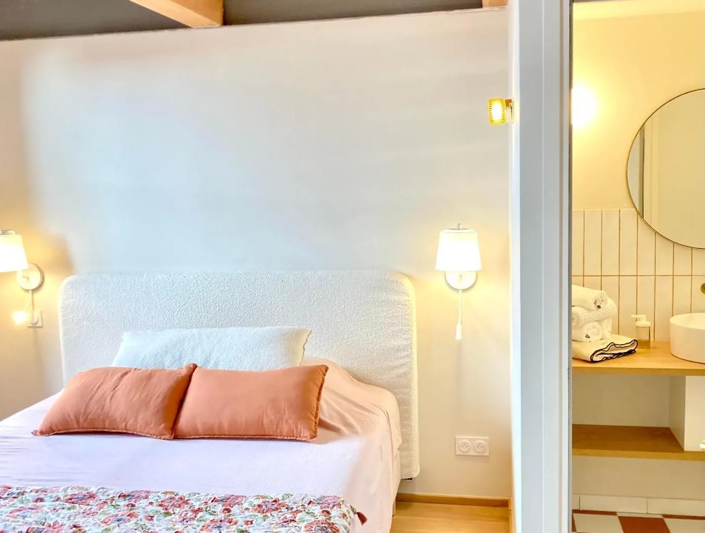 Bed and breakfast Le Petit Avignon - Chambres & Appartement A Deux Pas Du Pont D'Avignon Et Du Palais Des Papes